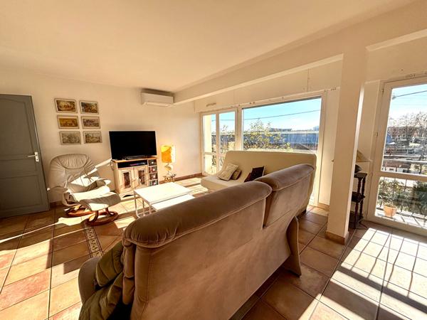 À louer Bel appartement  T3 meublé, lumineux et confortable