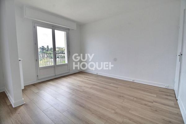 A vendre à Ville-d'Avray - Appartement 5 pièces traversant avec vue dégagée dans son écrin de verdure - Réf. T4523