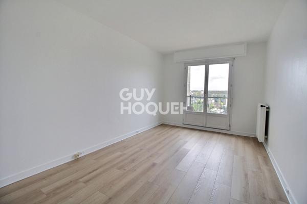 A vendre à Ville-d'Avray - Appartement 5 pièces traversant avec vue dégagée dans son écrin de verdure - Réf. T4523