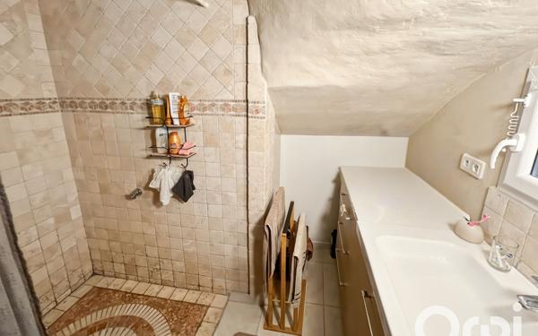 Maison à vendre    5 pièces •  Pierrelatte