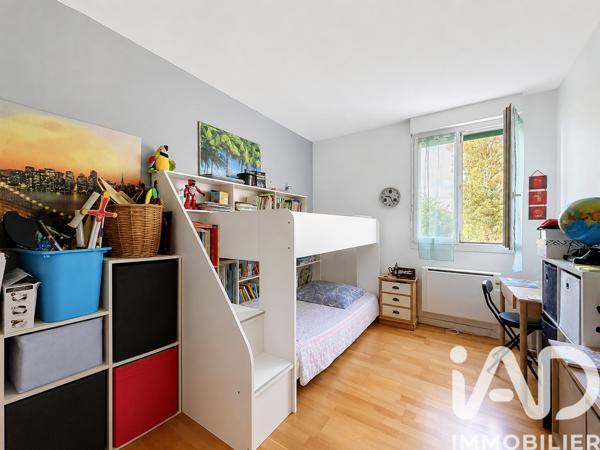 Location appartement 3 pièces 68 m² Crécy-la-Chapelle