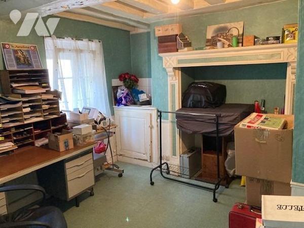 GRAND COURONNE Centre - Maison de caractère 105 m² (2 chbres - possibilité 3) avec jardin