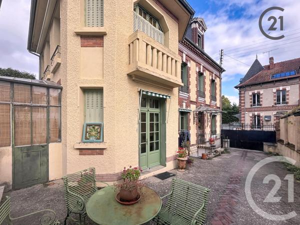 Maison à vendre  10 pièces - 215 m2 AUXERRE - 89