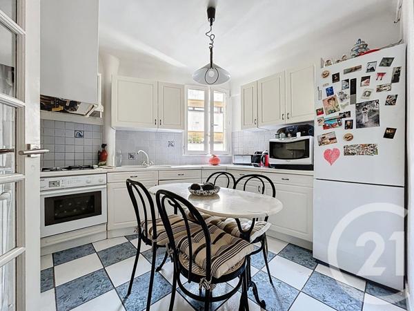 Appartement F3 à vendre  3 pièces - 81,30 m2 PARIS - 75020