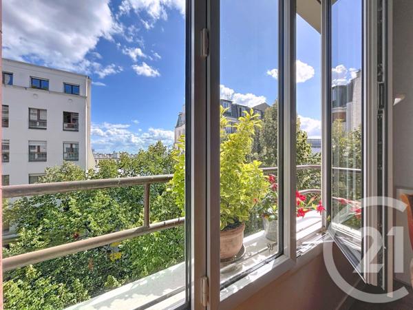 Appartement F3 à vendre  3 pièces - 81,30 m2 PARIS - 75020