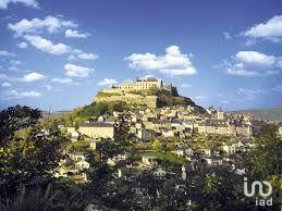 Commercial premise for sale 