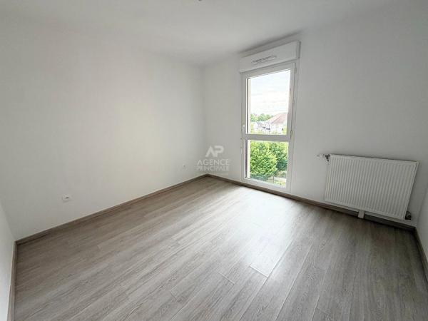 Appartement Cergy 3 pièce(s) 68 m2 229 900 € **  - Référence  2301