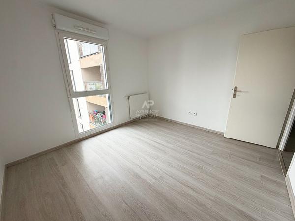 Appartement Cergy 3 pièce(s) 68 m2 229 900 € **  - Référence  2301