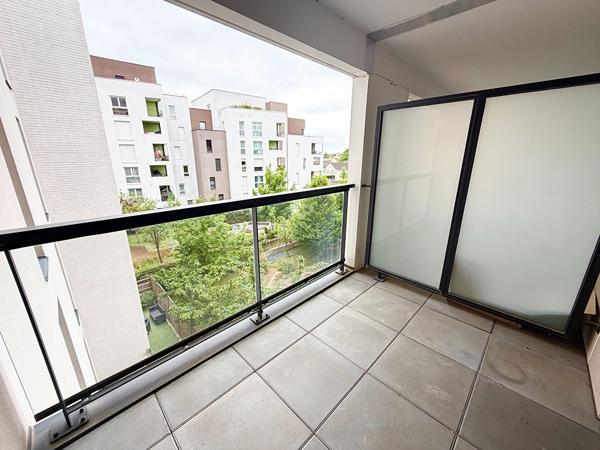 Appartement Cergy 3 pièce(s) 68 m2 229 900 € **  - Référence  2301