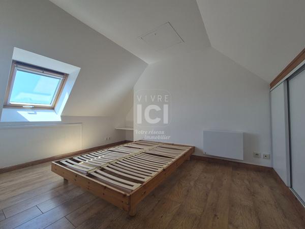 Appartement duplex Murs Erigne 2 pièce(s) 32.93 m2
