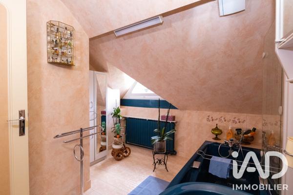 Maison à vendre 7 pièces 130 m² Villecresnes