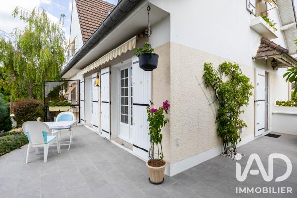 Maison à vendre 7 pièces 130 m² Villecresnes