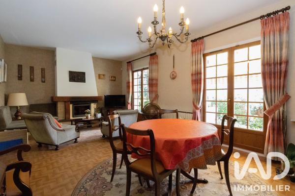 Maison à vendre 7 pièces 130 m² Villecresnes