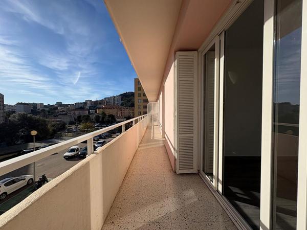 AGREABLE T4 AU LORETTO