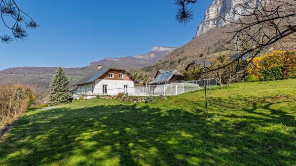 Vente Villa 7 pièces 253 m2 à Saint-Alban-Leysse