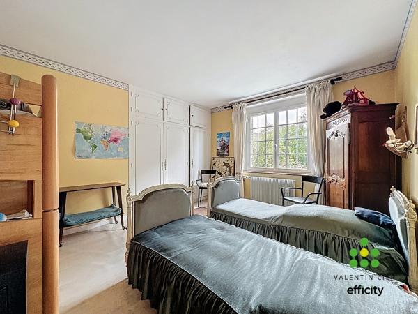 Maison 5 pièces - 179 m² Exclusivité efficity