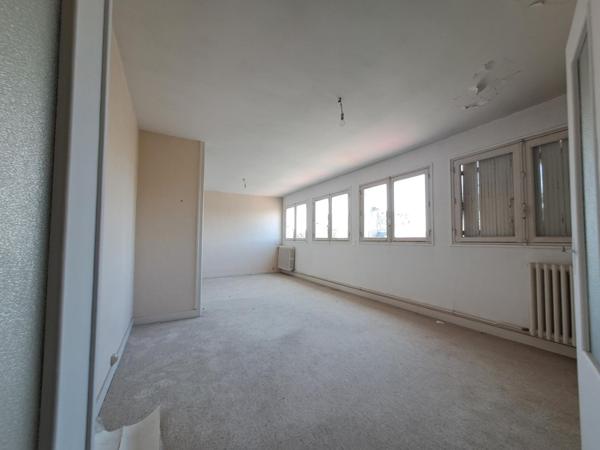 Appartement 6 pièces d'environ 110 m²