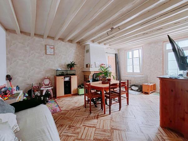 Vente                                                      Maison
                        
                     4 pièces                      92 m2                     à Villers-Cotterêts