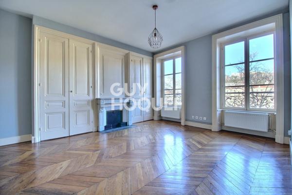 64m² traversant sur les quais