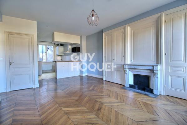 64m² traversant sur les quais