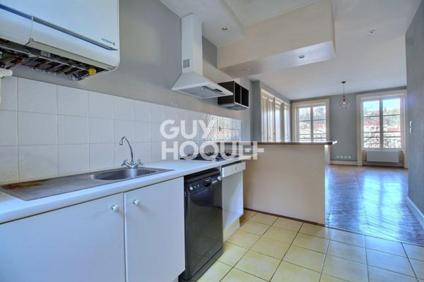 64m² traversant sur les quais