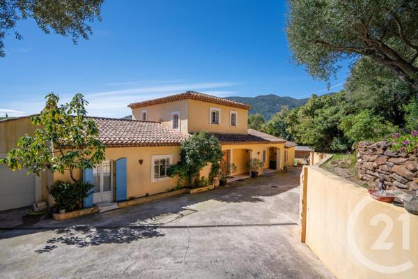 Maison à vendre  4 pièces - 188,30 m2 CAVALAIRE SUR MER - 83