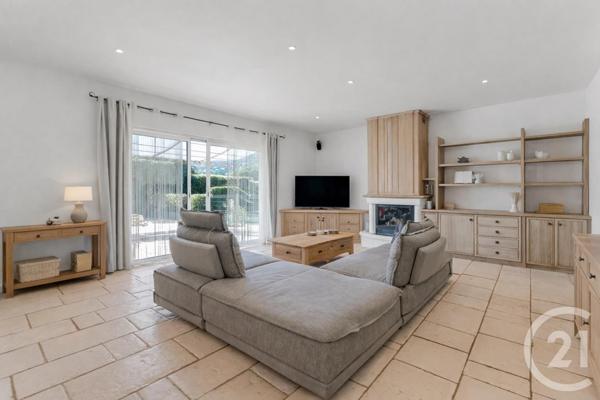 Maison à vendre  4 pièces - 188,30 m2 CAVALAIRE SUR MER - 83