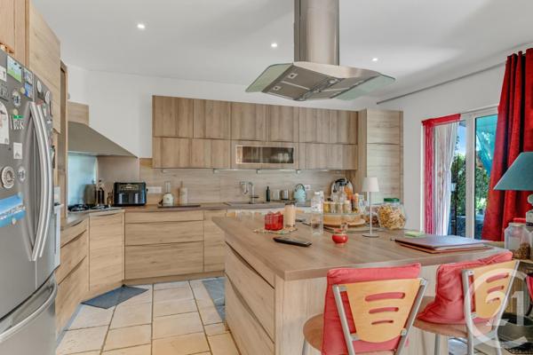 Maison à vendre  4 pièces - 188,30 m2 CAVALAIRE SUR MER - 83