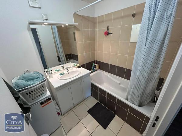 Appartement à louer 3 pièces 62.36m² Poitiers (86000)