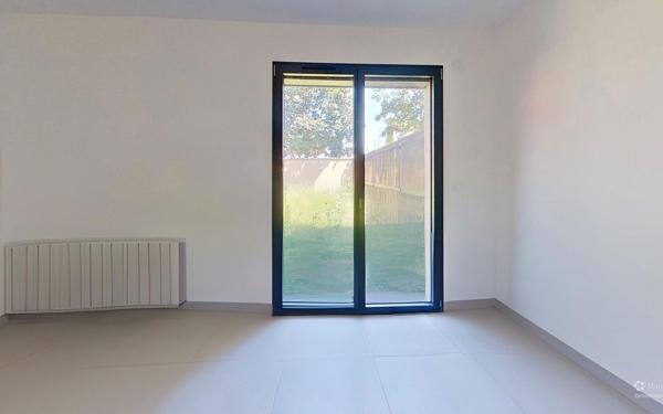 Appartement à louer    1 pièce •  Charbonnières-les-Bains