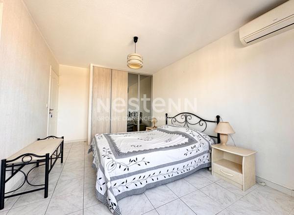 À vendre : Appartement spacieux de 4 pièces en centre ville à Saint-Raphaël à 500 mètres de la mer!