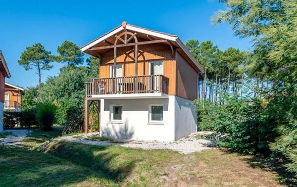 INVESTISSEMENT LOCATIF  Parentis-en-Born  Résidence Tourisme Le Domaine des Grands Lacs  5,73 % de rentabilité