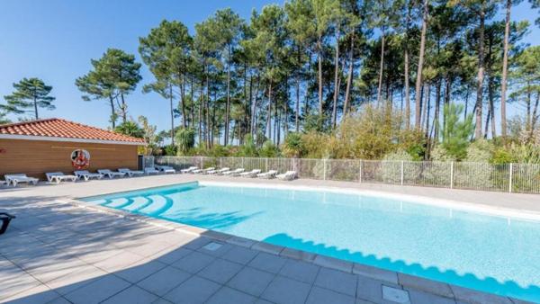 INVESTISSEMENT LOCATIF  Parentis-en-Born  Résidence Tourisme Le Domaine des Grands Lacs  5,73 % de rentabilité