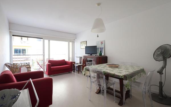 Appartement à vendre    3 pièces • 54 m2 Roquebrune-Cap-Martin