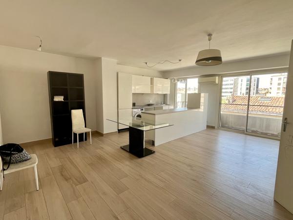 LA BLANCARDE T2 TRES LUMINEUX 51m²