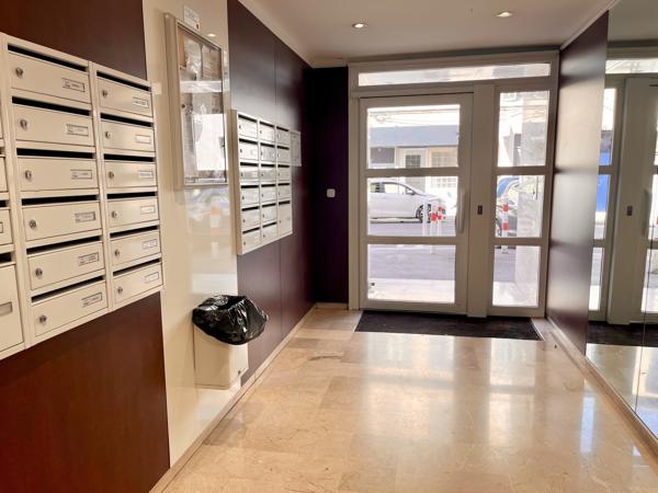LA BLANCARDE T2 TRES LUMINEUX 51m²