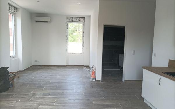 Appartement à louer    1 pièce •  Les Vans