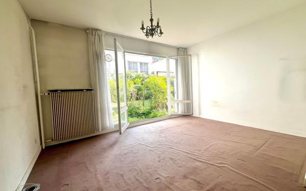 Appartement à vendre    1 pièce • 25,40 m2 Paris 11