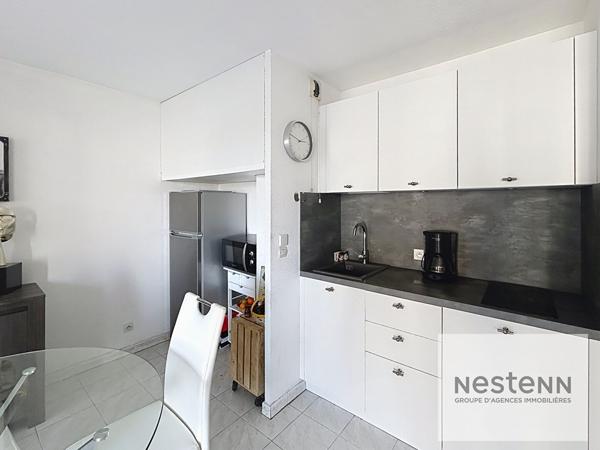 PORT FREJUS, T2, TERRASE, ASCENSEUR, GARAGE ET CAVE PROCHE PLAGE