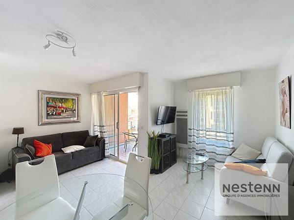 PORT FREJUS, T2, TERRASE, ASCENSEUR, GARAGE ET CAVE PROCHE PLAGE