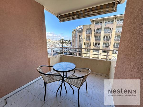 PORT FREJUS, T2, TERRASE, ASCENSEUR, GARAGE ET CAVE PROCHE PLAGE