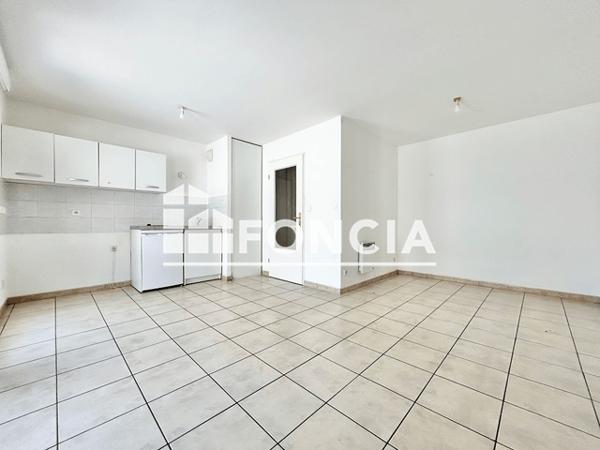 Location Studio 28.1 m² - 57 RUE GENERAL METMAN Metz 57070