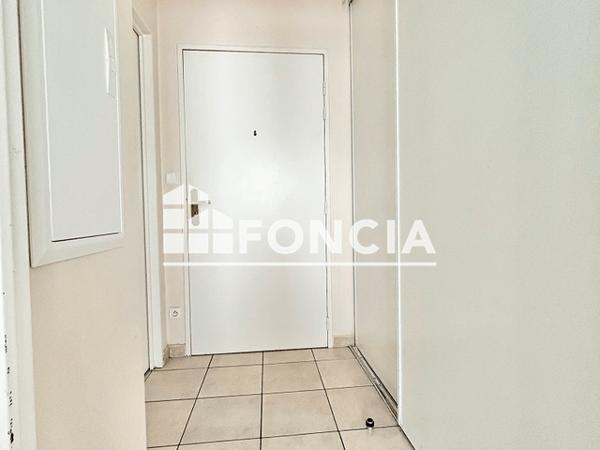 Location Studio 28.1 m² - 57 RUE GENERAL METMAN Metz 57070