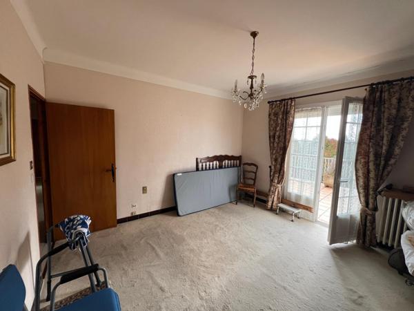 Appartement en plein centre de Forcalquier avec grande terrasse