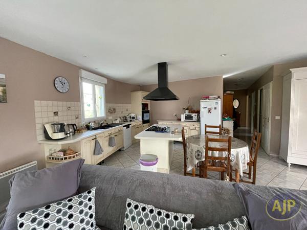 Vente maison Ecoyeux : 247 700 € - AJP Immobilier Saintes