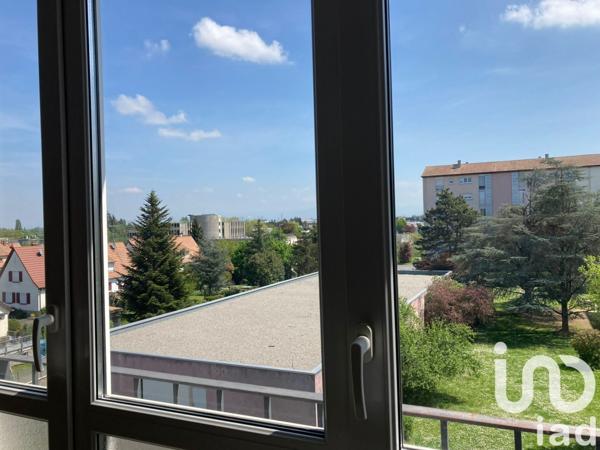 Appartement 4 pièces de 74 m² à Illzach (68110)