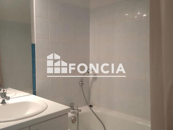 Location Studio 33.04 m² - 49-51-53 AVENUE DU GENERAL PATTON Angers 49000