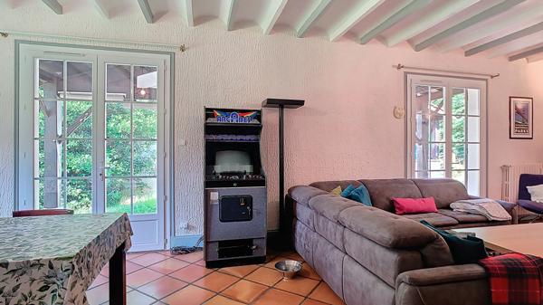 A vendre Maison 135m² à Nérac 4 Chambres , sous sol total et grand jardin clôturé