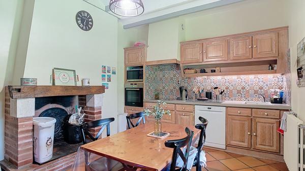 A vendre Maison 135m² à Nérac 4 Chambres , sous sol total et grand jardin clôturé