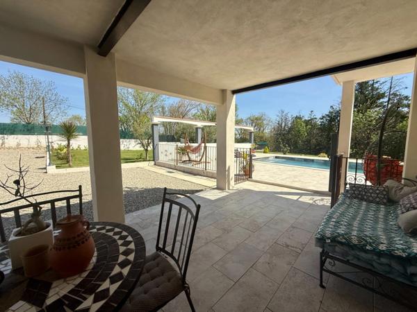 Maison à vendre 9 pièces VILLEMOUSTAUSSOU (11)194m2 habitable, 5 chambres, terrain 1858m2 piscine